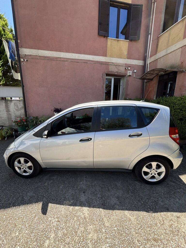 Mercedes 1.900cc