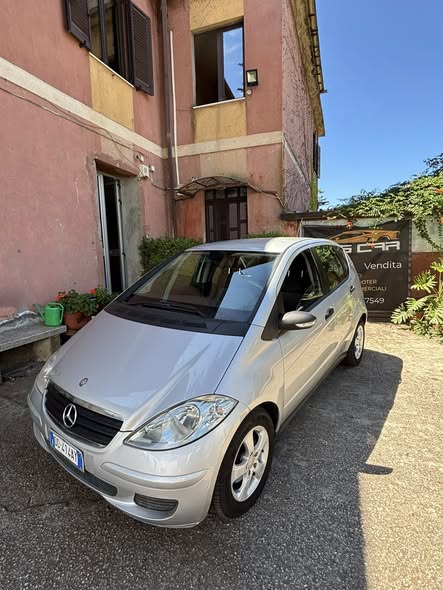 Mercedes 1.900cc